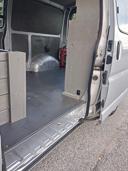 Toyota HiAce 25 of 30