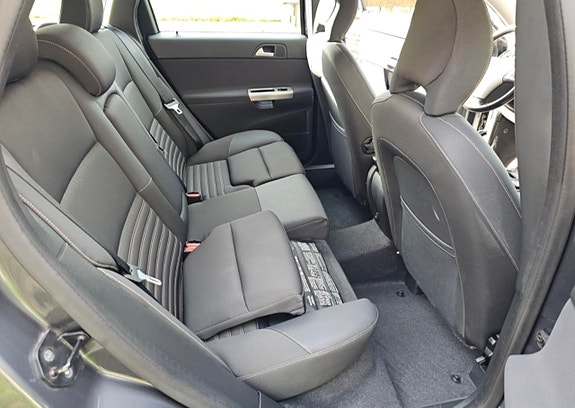 Volvo V50 8 of 16