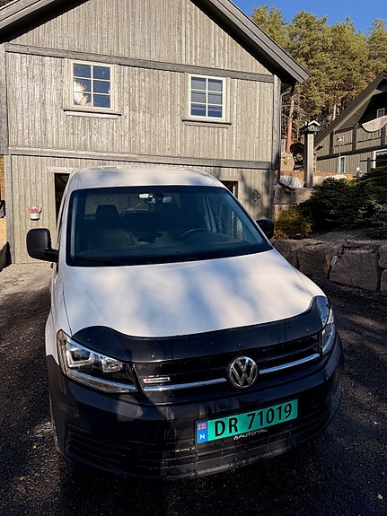 Volkswagen Caddy Maxi 2 of 12