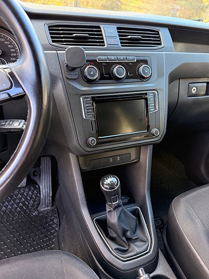 Volkswagen Caddy Maxi 9 of 12