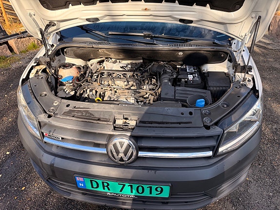 Volkswagen Caddy Maxi 10 of 12
