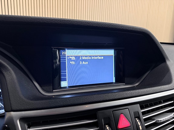 Mercedes-Benz E200 d 23 of 30