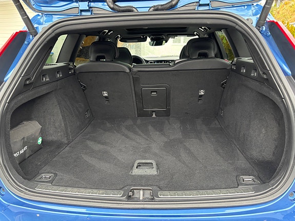 Volvo V60 23 of 30