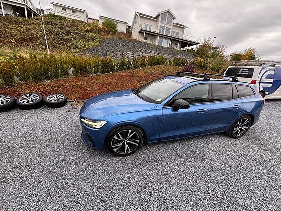 Volvo V60 3 of 30