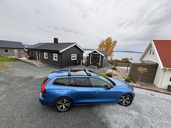 Volvo V60 8 of 30