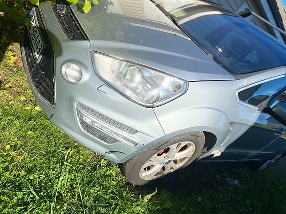 Ford S-MAX 3 of 13