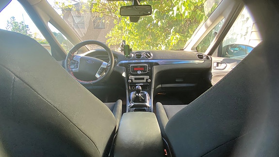 Ford S-MAX 9 of 13