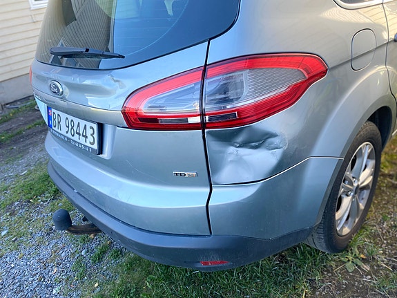 Ford S-MAX 4 of 13