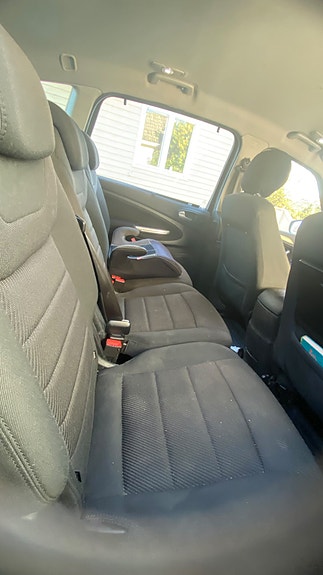 Ford S-MAX 8 of 13
