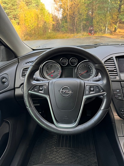 Opel Insignia 10 of 16