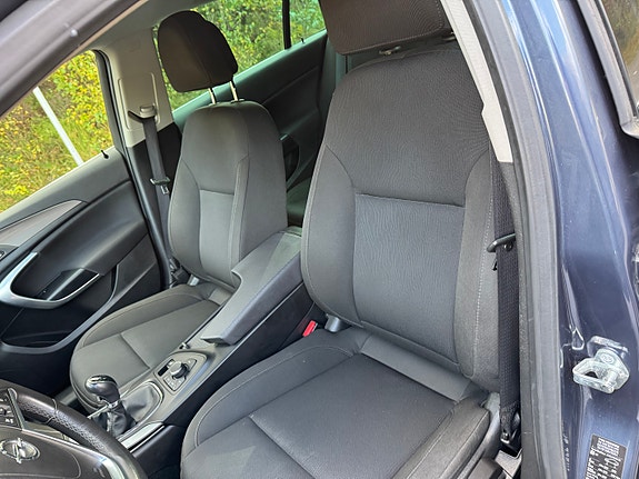 Opel Insignia 15 of 16