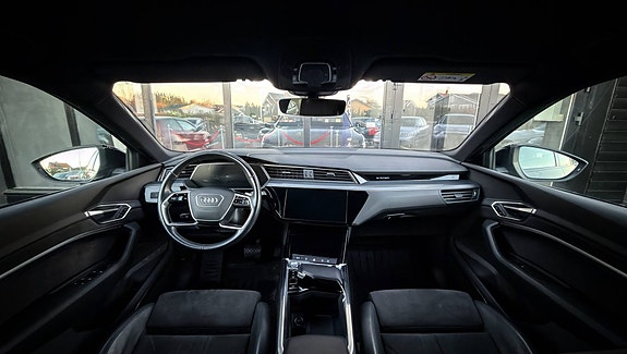 Audi e-tron Sportback 5 of 22
