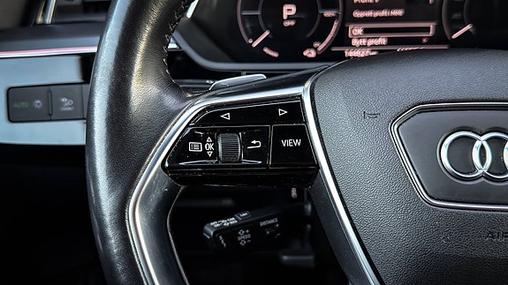 Audi e-tron Sportback 8 of 22