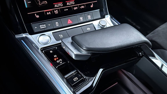 Audi e-tron Sportback 15 of 22