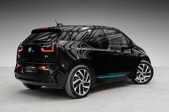 BMW i3 2 of 27