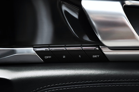 Porsche Panamera 4S 25 of 25