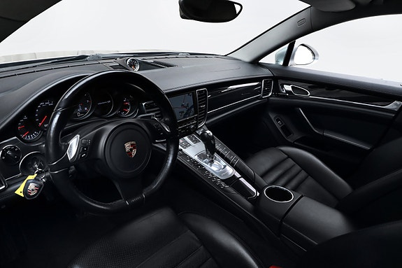 Porsche Panamera 4S 8 of 25