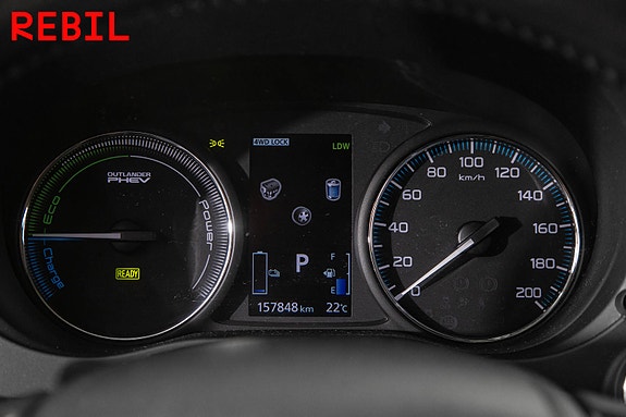 Mitsubishi Outlander 13 of 26