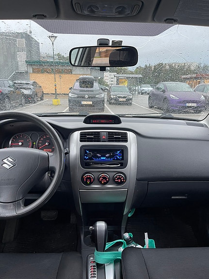 Suzuki Liana 8 of 8