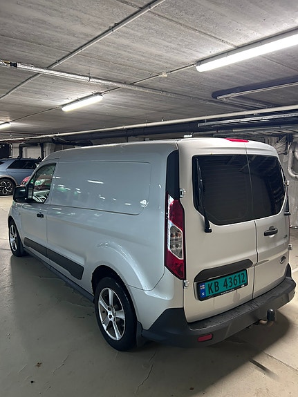 Ford Transit Connect 9 of 13
