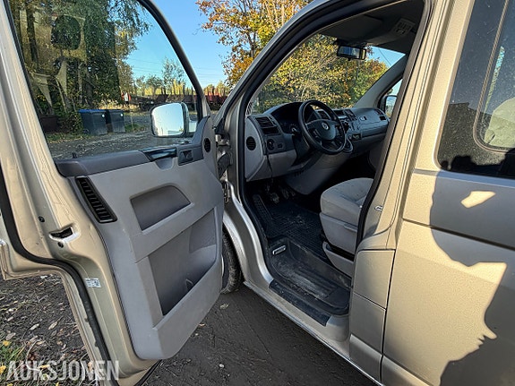 Volkswagen Transporter 11 of 30