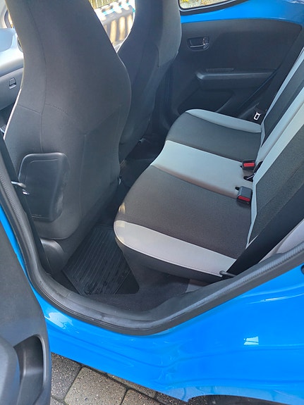 Toyota Aygo 8 of 9