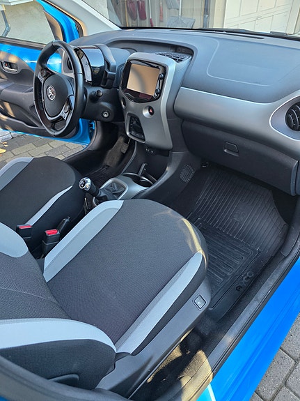 Toyota Aygo 6 of 9