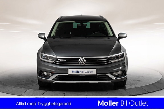 Volkswagen Passat Alltrack 3 of 19