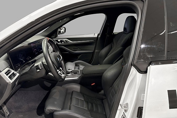 BMW i4 10 of 20