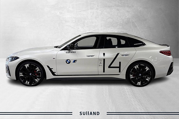 BMW i4 2 of 20