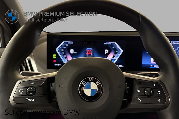 BMW iX 11 of 27