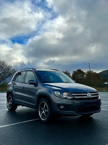 Volkswagen Tiguan 2 of 17