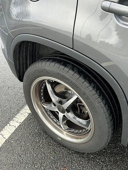 Volkswagen Tiguan 5 of 17