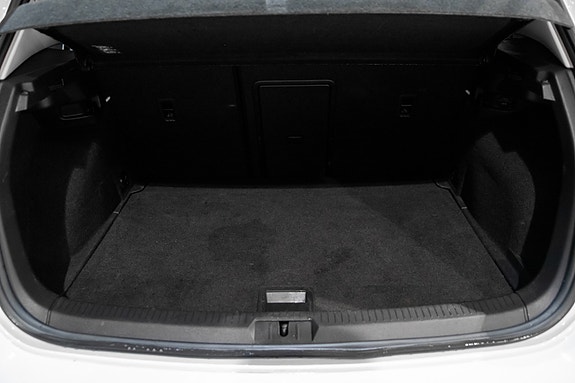 Volkswagen e-Golf VII 15 of 30