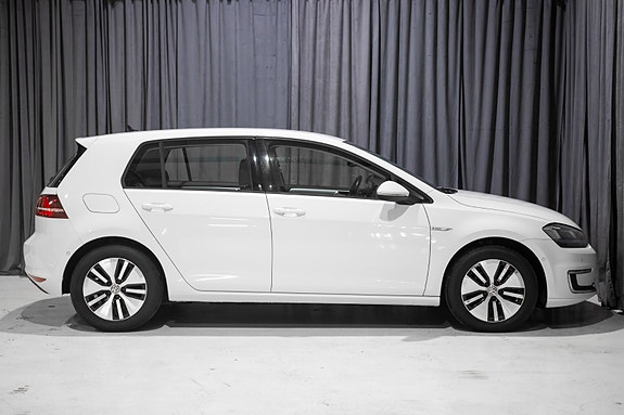 Volkswagen e-Golf VII 4 of 30