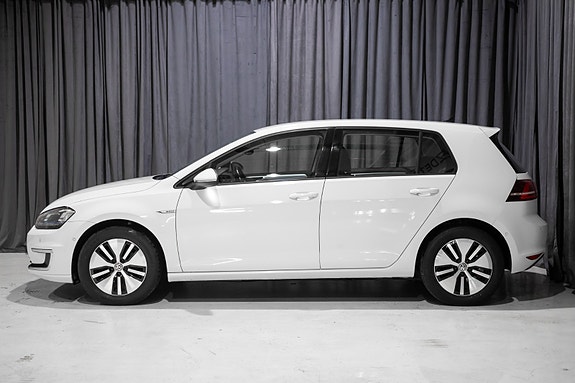 Volkswagen e-Golf VII 3 of 30