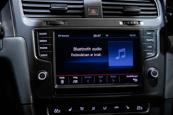 Volkswagen e-Golf VII 30 of 30