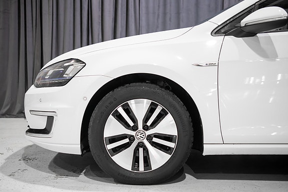 Volkswagen e-Golf VII 9 of 30