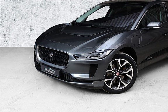 Jaguar I-PACE 3 of 24
