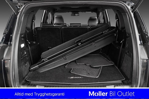 Ford S-MAX 16 of 19