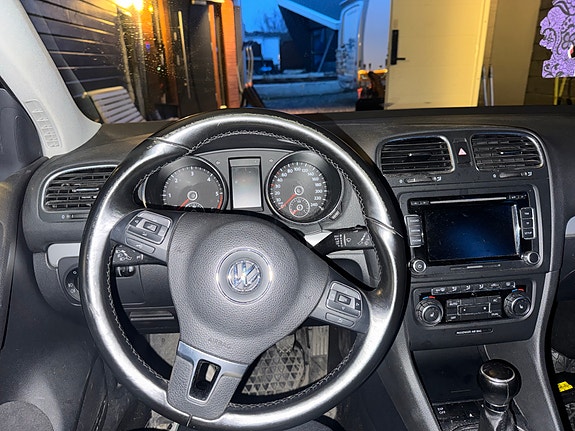 Volkswagen Golf VI 6 of 21