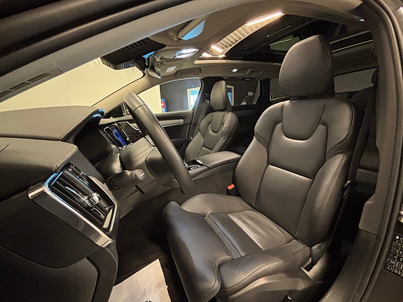 Volvo V90 10 of 30