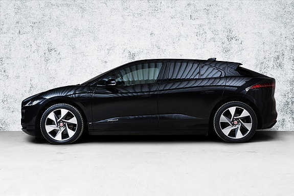 Jaguar I-PACE 8 of 27