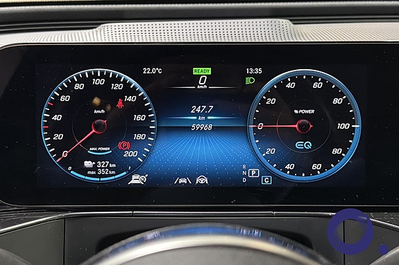 Mercedes-Benz EQC400 23 of 30