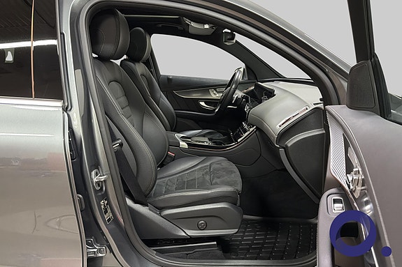 Mercedes-Benz EQC400 16 of 30