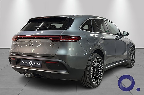Mercedes-Benz EQC400 8 of 30