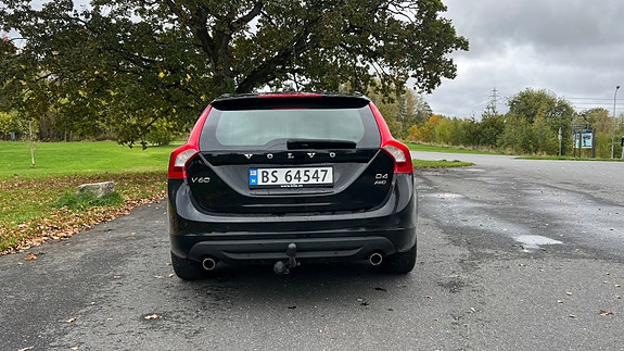 Volvo V60 5 of 16
