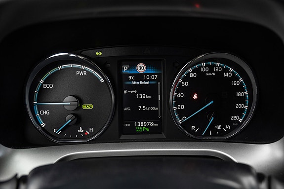 Toyota RAV4 18 of 25