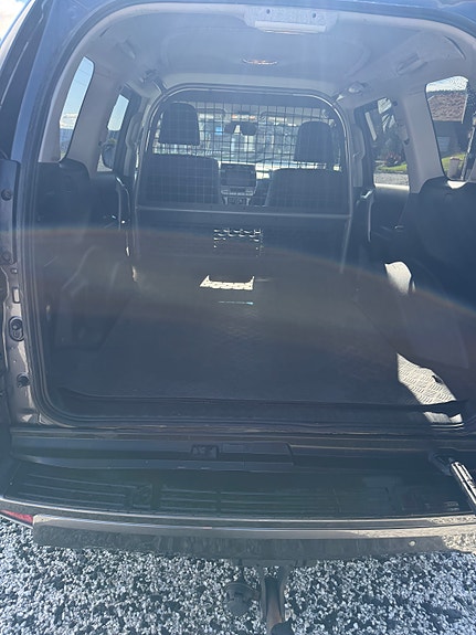Toyota Land Cruiser 5 of 6