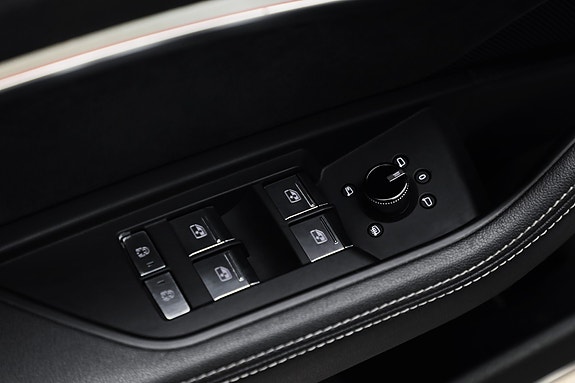 Audi e-tron 21 of 30